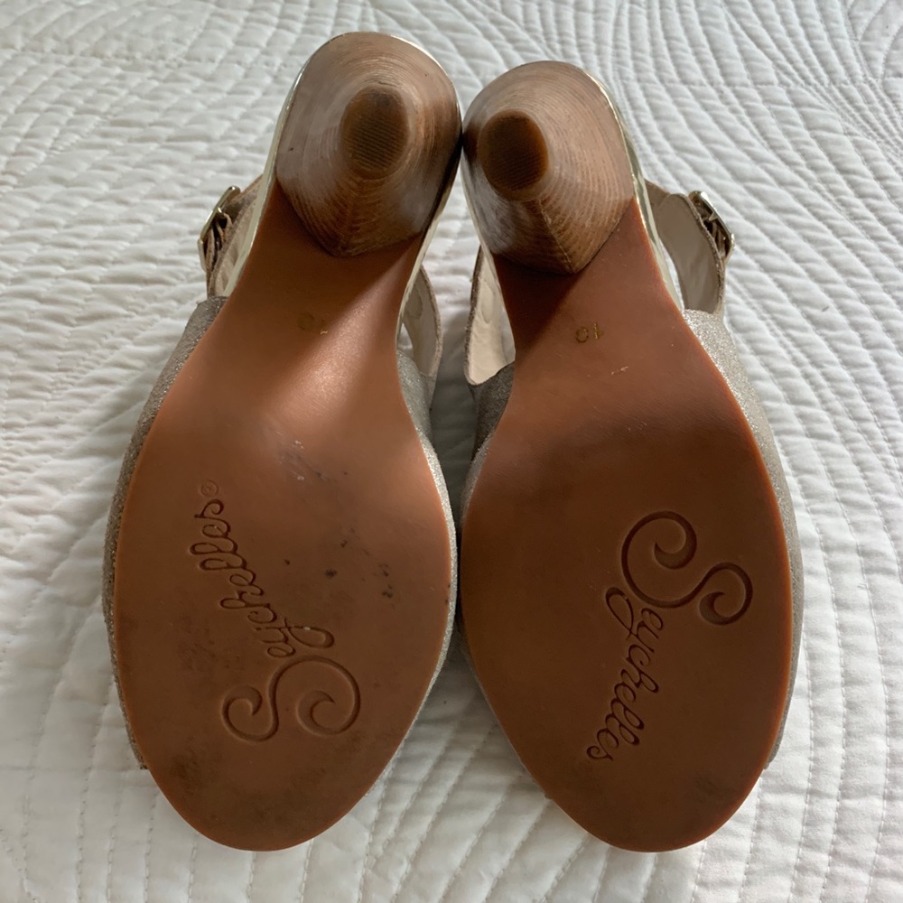 Seychelles Peep Toe Open Back Heels - Picture 6 of 8